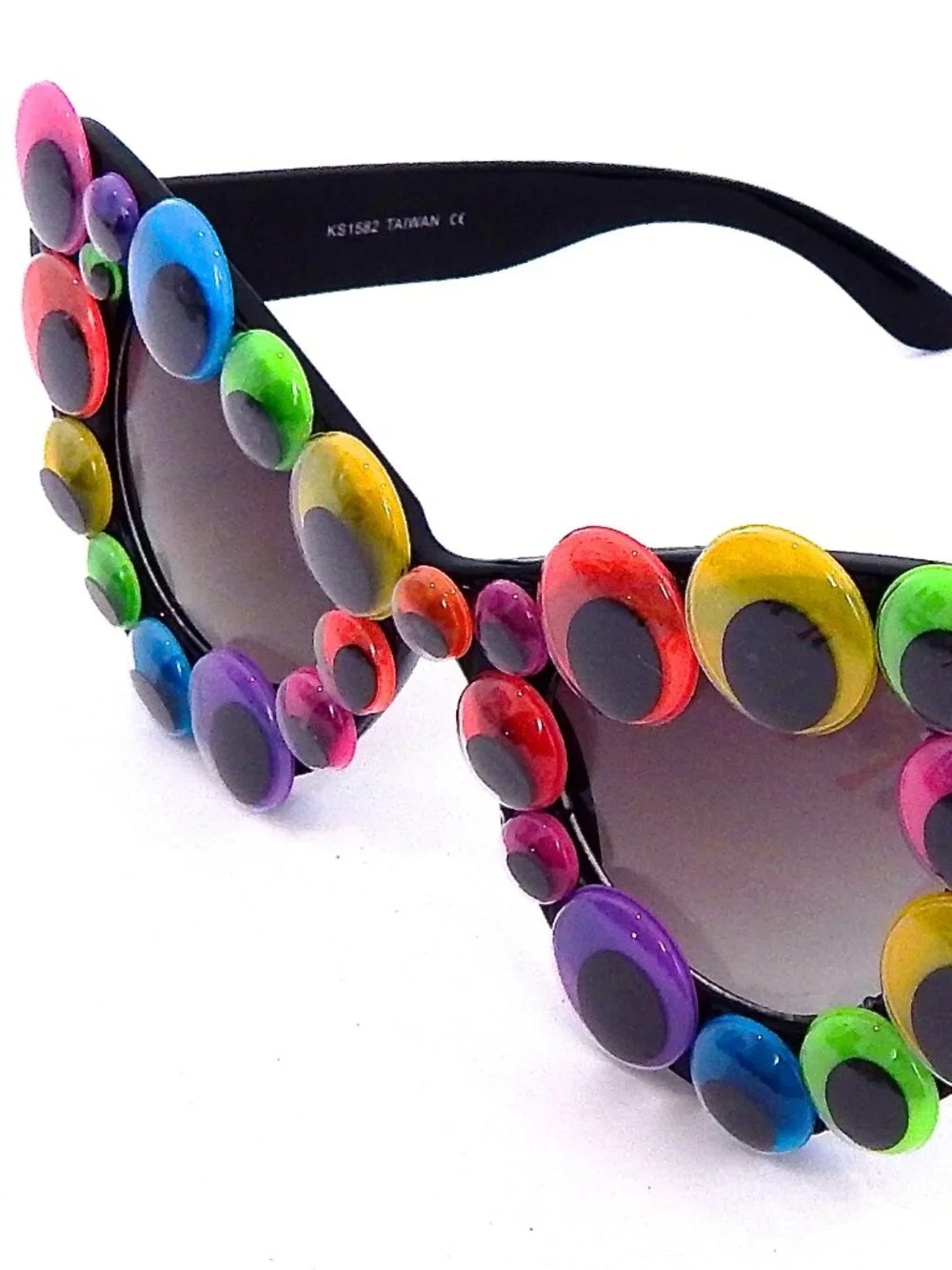 GASOLINE GLAMOUR PSYCHO BAZAAR CATS MEOW SUNGLASSES 👀🌈💎